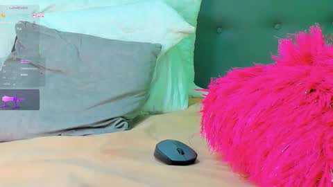 Snapshot of madison_milan chatting on March 2026 11:31:02 PM online show from March 2026 11:31:02 PM