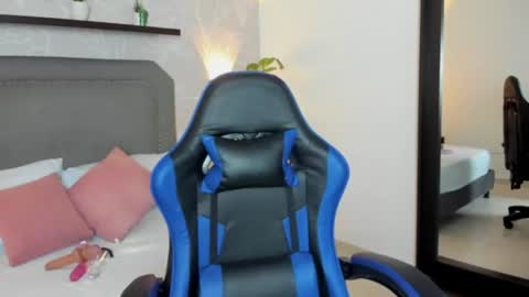 M A D I S O N online show from July 2026 07:05:01 PM