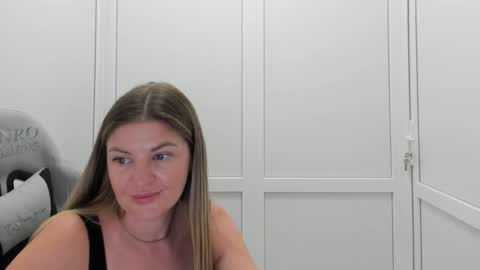 Snapshot of madison_smile chatting on July 2026 10:21:02 AM Madison online show from July 2026 10:21:02 AM