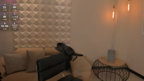 Snapshot of madisoncollinsx chatting on October 2025 08:09:02 PM Maddi Collins online show from October 2025 08:09:02 PM