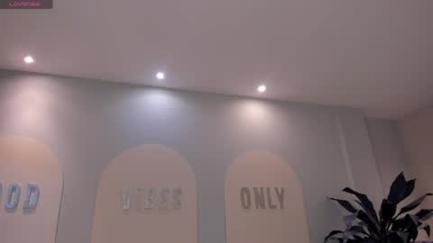 Snapshot of madisoncollinsx chatting on April 2026 07:55:02 PM Maddi Collins online show from April 2026 07:55:02 PM