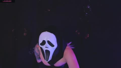 Snapshot of madisonkane chatting on October 2025 12:50:01 PM Madison Kane online show from October 2025 12:50:01 PM