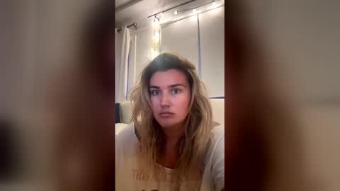 Snapshot of madisonlubbe2 chatting on April 2026 02:57:01 AM madisonlubbe2 online show from April 2026 02:57:01 AM