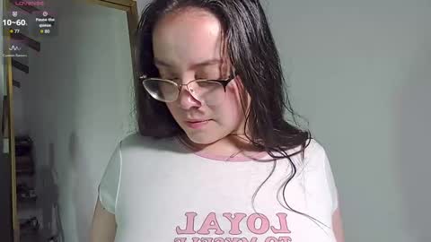 Snapshot of madisonrogers1 chatting on March 2026 05:34:01 AM Madison Rogers online show from March 2026 05:34:01 AM