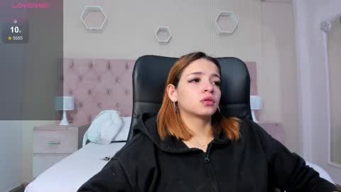 Snapshot of madisonsky_ chatting on October 2025 12:50:02 PM madison online show from October 2025 12:50:02 PM