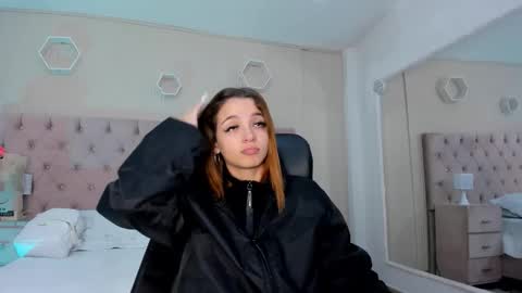 Snapshot of madisonsky_ chatting on October 2025 12:53:02 PM madison online show from October 2025 12:53:02 PM