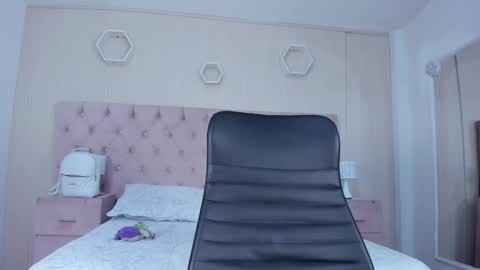 madison online show from November 2025 12:48:02 PM