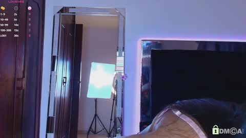 Snapshot of madisonwalkeeer chatting on April 2026 08:42:02 PM madisonwalkeeer online show from April 2026 08:42:02 PM