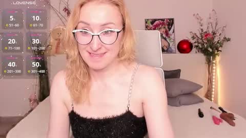 Madisson online show from October 2025 02:34:01 AM