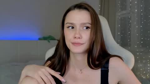 Madi Soon online show from October 2025 04:29:02 PM