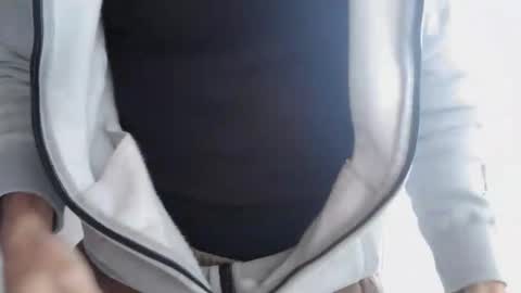 Snapshot of madmax20x chatting on December 2024 09:22:02 AM madmax20x online show from December 2024 09:22:02 AM