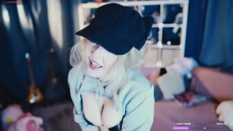Snapshot of madnessalise chatting on June 2026 02:44:02 PM Alice online show from June 2026 02:44:02 PM
