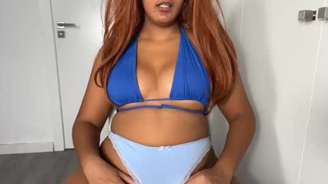 Snapshot of madsnextdoor chatting on October 2025 08:26:01 PM Maddie online show from October 2025 08:26:01 PM