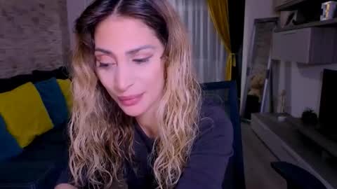 Snapshot of madyeroberts chatting on March 2026 10:14:02 PM Madye Roberts online show from March 2026 10:14:02 PM