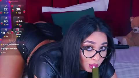 Snapshot of madyluxx chatting on April 2026 07:58:02 PM MadyLuxx online show from April 2026 07:58:02 PM