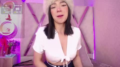 Snapshot of madyson_hill chatting on March 2026 11:32:02 AM Madyson online show from March 2026 11:32:02 AM