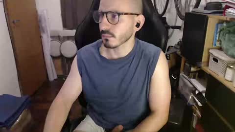 Snapshot of madziula chatting on December 2024 03:47:02 AM Peter online show from December 2024 03:47:02 AM