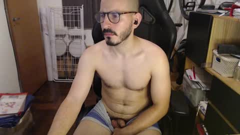 Snapshot of madziula chatting on January 2025 05:42:01 AM Peter online show from January 2025 05:42:01 AM