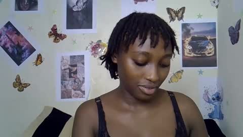 Maee online show from January 2026 03:50:01 PM