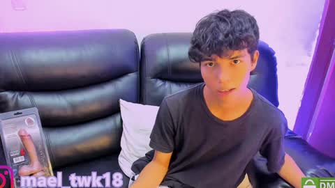 Mael online show from April 2026 07:11:02 PM