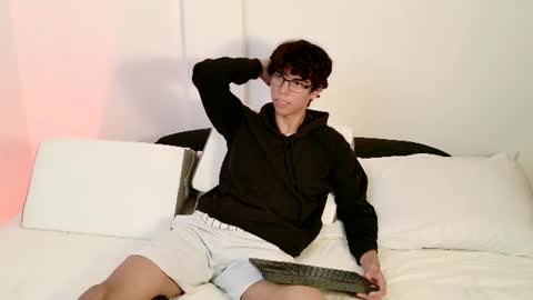 Mael online show from July 2026 08:55:02 PM