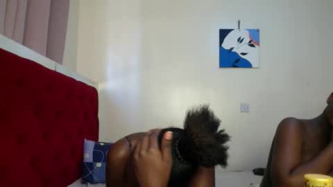 Snapshot of maelys_t chatting on April 2026 10:05:01 AM Maelys online show from April 2026 10:05:01 AM