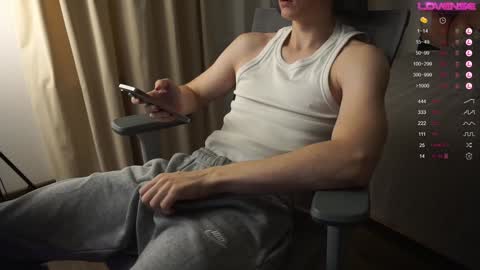 Snapshot of maestro3369 chatting on December 2024 04:39:01 PM Mike XMaestro 3369 online show from December 2024 04:39:01 PM