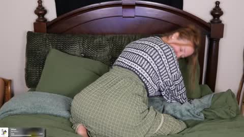 Mae online show from December 2025 06:59:02 PM