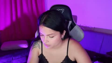 mafecito24 online show from October 2025 02:37:02 AM