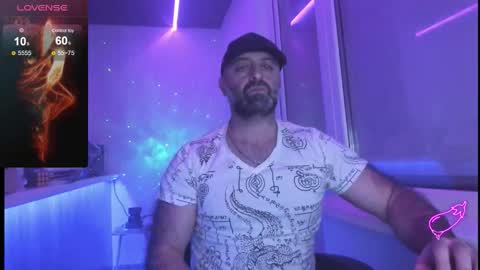 Magabear online show from November 2025 09:15:02 PM