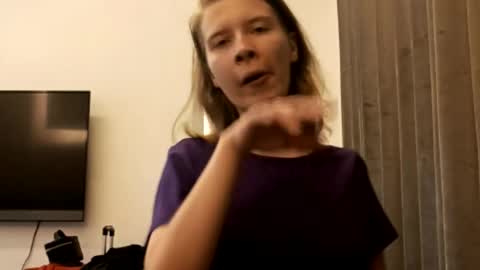 Margaret online show from November 2025 06:33:02 PM