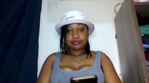 Snapshot of magdalinemus chatting on April 2026 11:52:02 AM magdalinemus online show from April 2026 11:52:02 AM