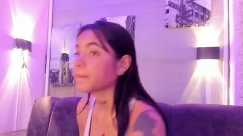 Maggie online show from September 2025 12:52:01 PM