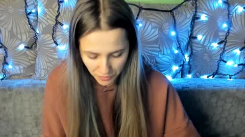 Maggie online show from January 2025 04:01:02 AM