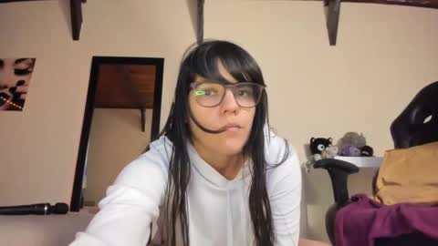 Snapshot of magiarias chatting on January 2025 03:10:02 PM online show from January 2025 03:10:02 PM