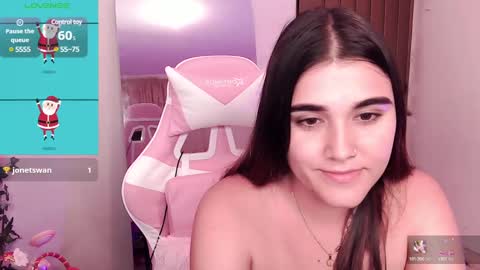 Luna  online show from December 2024 05:05:02 AM