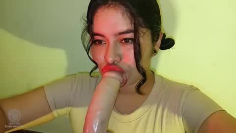 Snapshot of magic_alicee_ chatting on November 2025 02:22:01 AM Alice online show from November 2025 02:22:01 AM