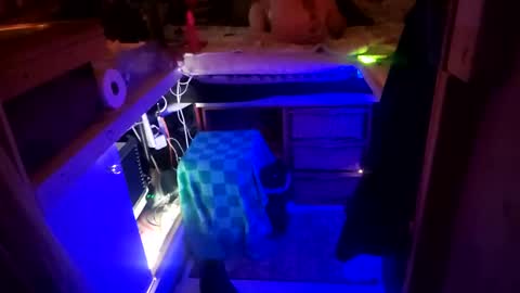 Gaia Love online show from February 2025 06:40:01 AM