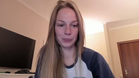 Alice  online show from December 2024 01:44:01 PM