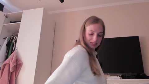 Alice  online show from February 2025 11:55:01 AM