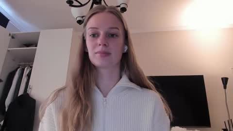 Alice  online show from February 2025 09:20:02 AM