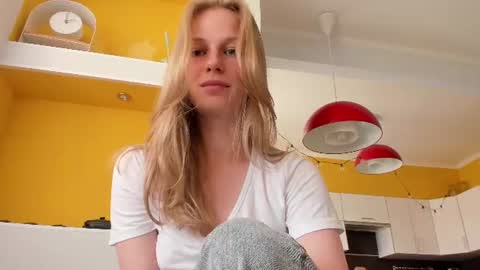 Alice  online show from July 2026 01:40:02 PM