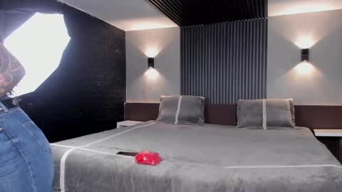 Snapshot of magic_marg chatting on September 2025 09:49:02 PM Marge online show from September 2025 09:49:02 PM