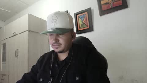 Snapshot of magic_milk23 chatting on September 2025 02:35:01 AM magic_milk23 online show from September 2025 02:35:01 AM