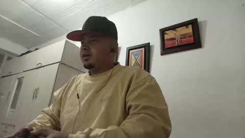 Snapshot of magic_milk23 chatting on September 2025 04:07:01 AM magic_milk23 online show from September 2025 04:07:01 AM