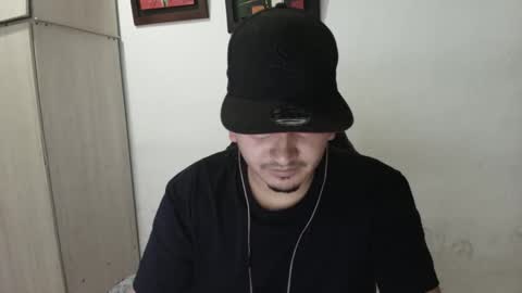 Snapshot of magic_milk23 chatting on October 2025 03:12:02 AM magic_milk23 online show from October 2025 03:12:02 AM