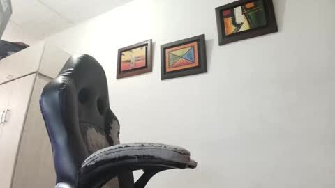 Snapshot of magic_milk23 chatting on October 2025 08:50:02 PM magic_milk23 online show from October 2025 08:50:02 PM