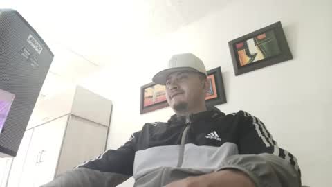 Snapshot of magic_milk23 chatting on October 2025 08:17:02 PM magic_milk23 online show from October 2025 08:17:02 PM