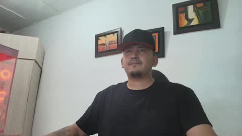 Snapshot of magic_milk23 chatting on October 2025 05:48:02 AM magic_milk23 online show from October 2025 05:48:02 AM