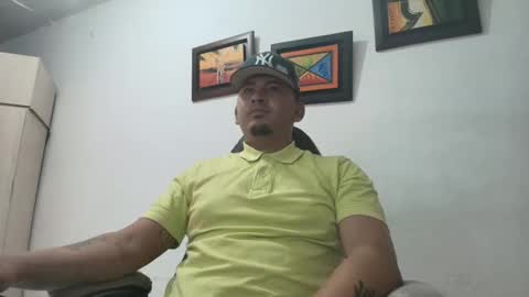 Snapshot of magic_milk23 chatting on October 2025 05:11:02 AM magic_milk23 online show from October 2025 05:11:02 AM